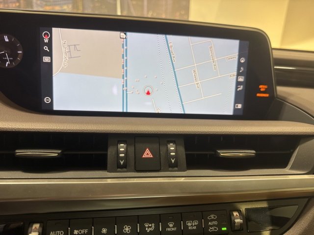 Used 2021 Lexus ES 350 Ultra Luxury w/ Accessory Package 2 image 17