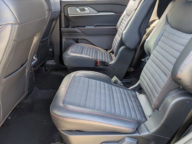 New 2026 Ford Explorer ST-Line w/ ST-Line Street Pack image 13