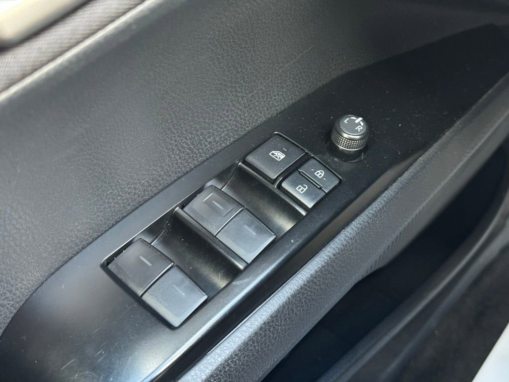 Used 2025 Toyota Camry LE image 26