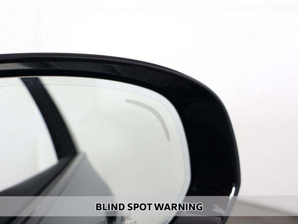 Used 2024 Volvo XC60 B5 Plus image 14