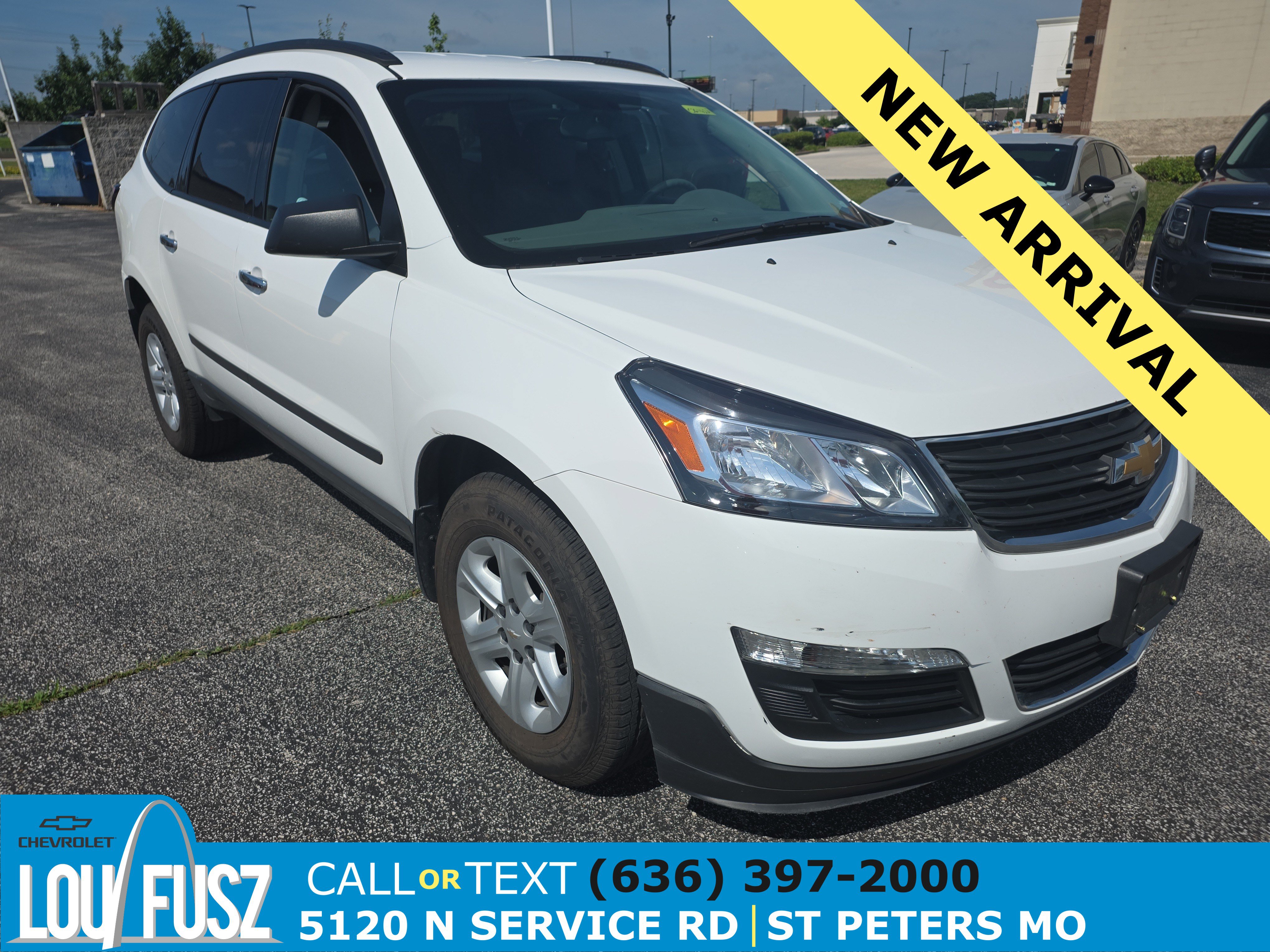 Used 2017 Chevrolet Traverse LS FWD image 1
