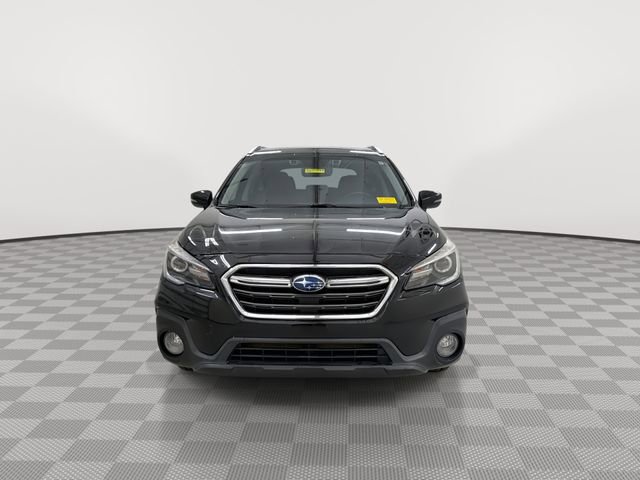 Used 2018 Subaru Outback 3.6R Touring image 4