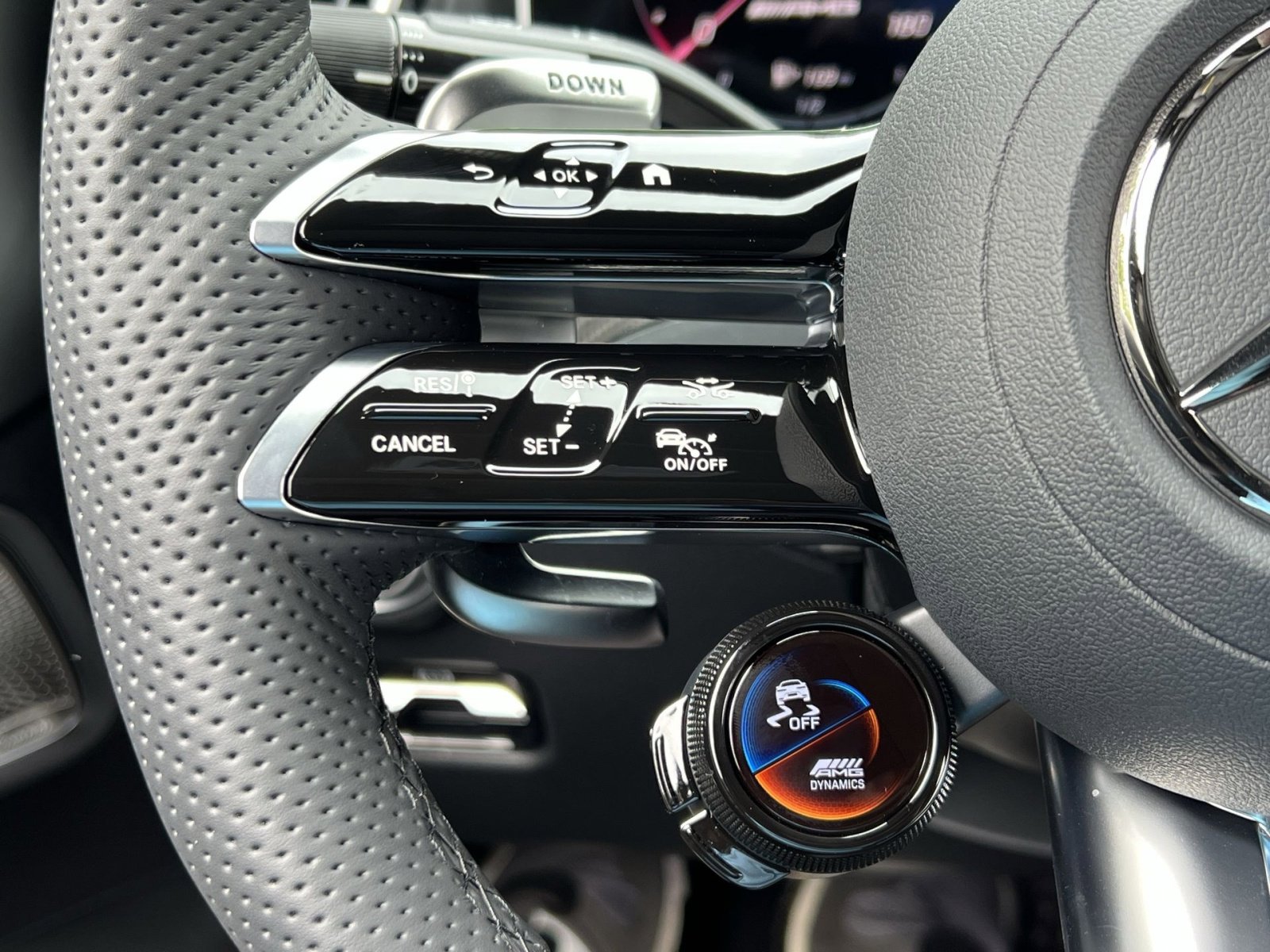 New 2026 Mercedes-Benz CLE 53 AMG 4MATIC Coupe image 32