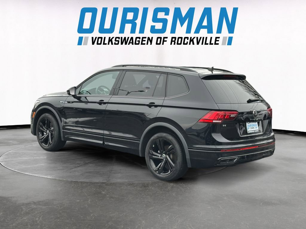 Used 2023 Volkswagen Tiguan SE R-Line image 4