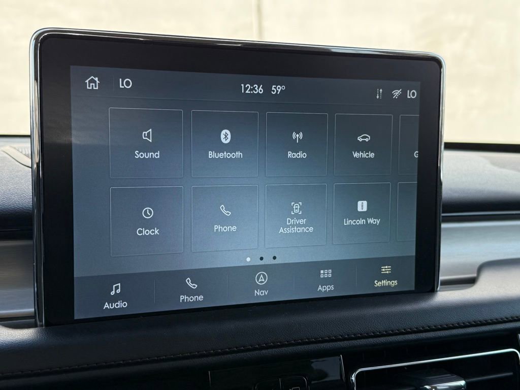 Used 2023 Lincoln Aviator 2WD w/ Premium Package image 12