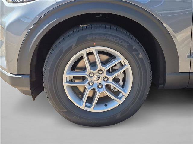 New 2027 Ford Explorer Active RWD image 10