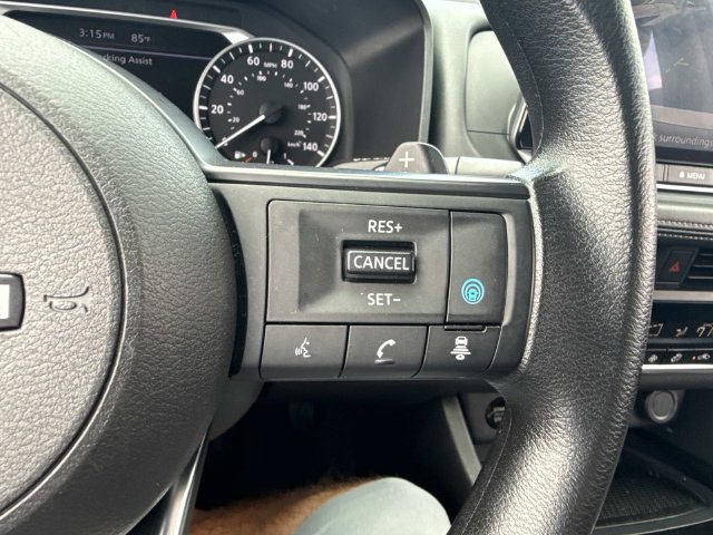 Used 2024 Nissan Rogue SV AWD/4WD image 29