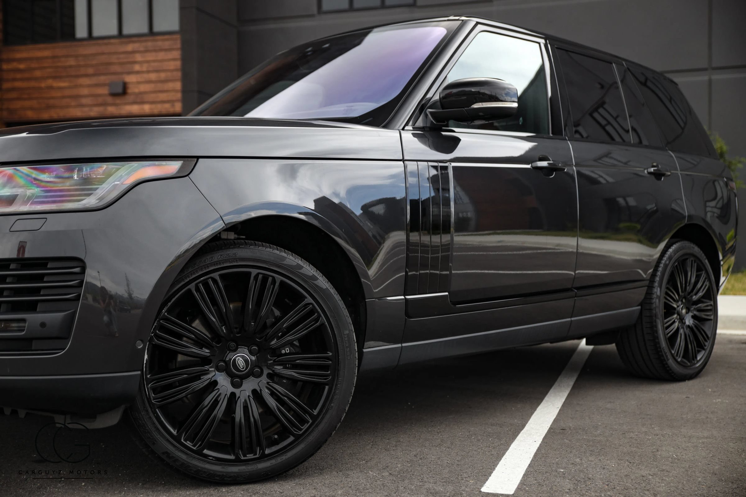Used 2022 Land Rover Range Rover P525 Westminster Edition AWD/4WD image 5