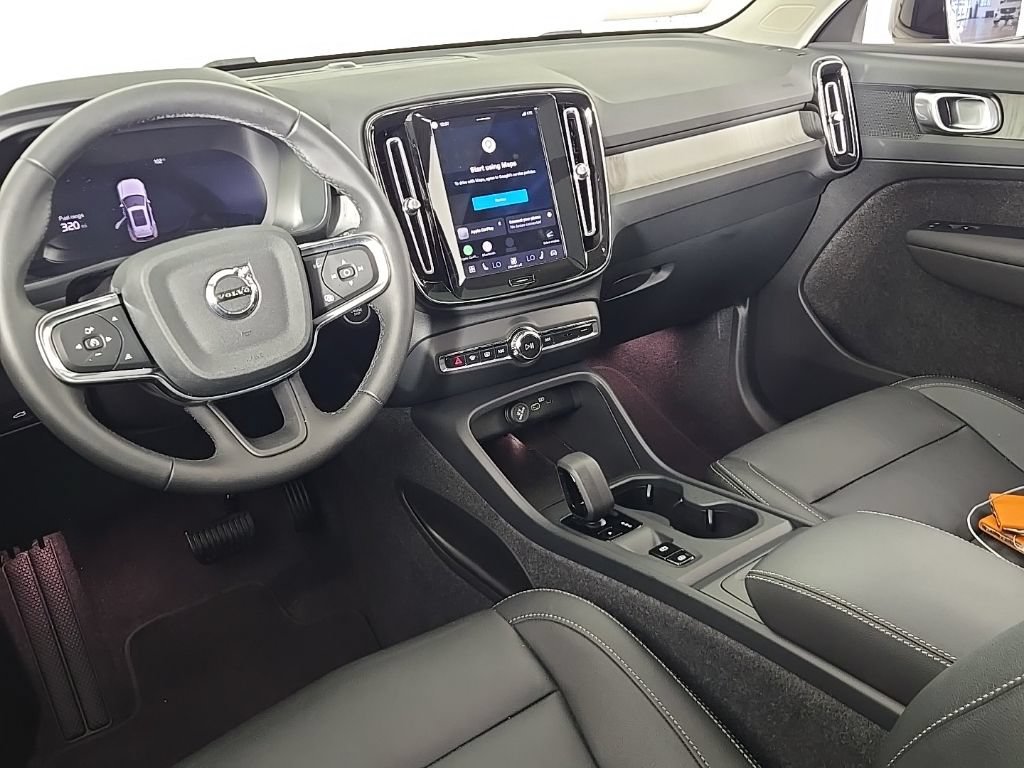Certified 2024 Volvo XC40 B5 Core AWD/4WD image 20