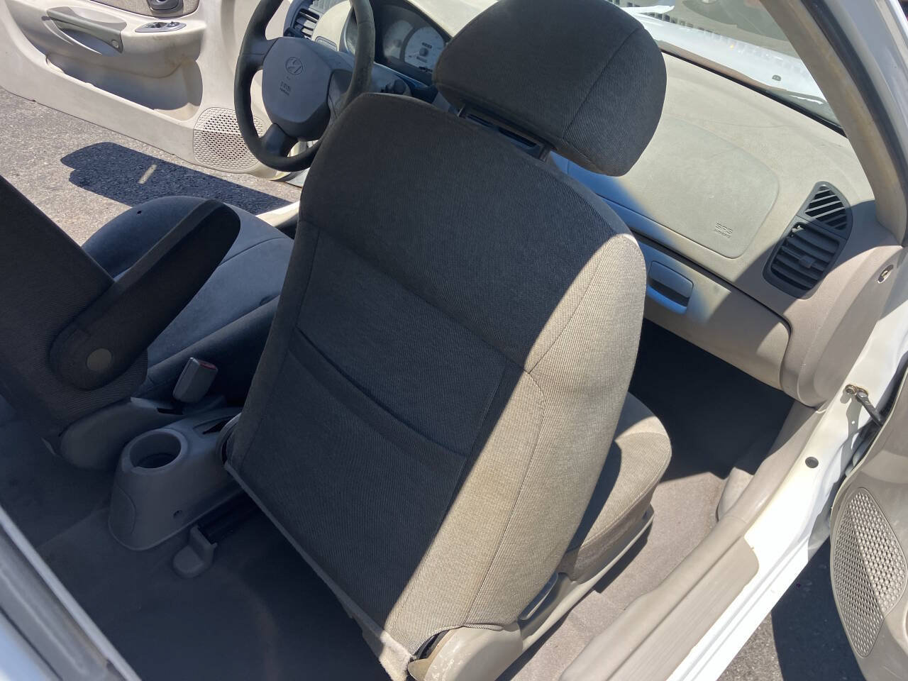 Used 2002 Hyundai Accent GS FWD image 29