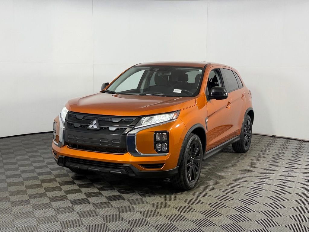 Used 2025 Mitsubishi Outlander Sport LE image 4