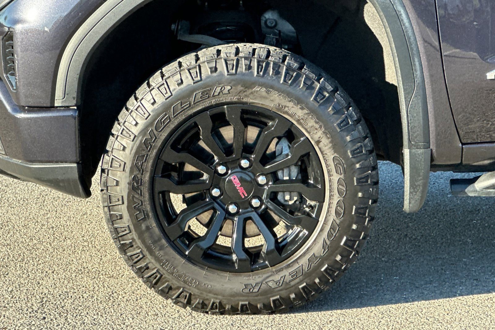 Used 2022 GMC Sierra 1500 AT4X image 31