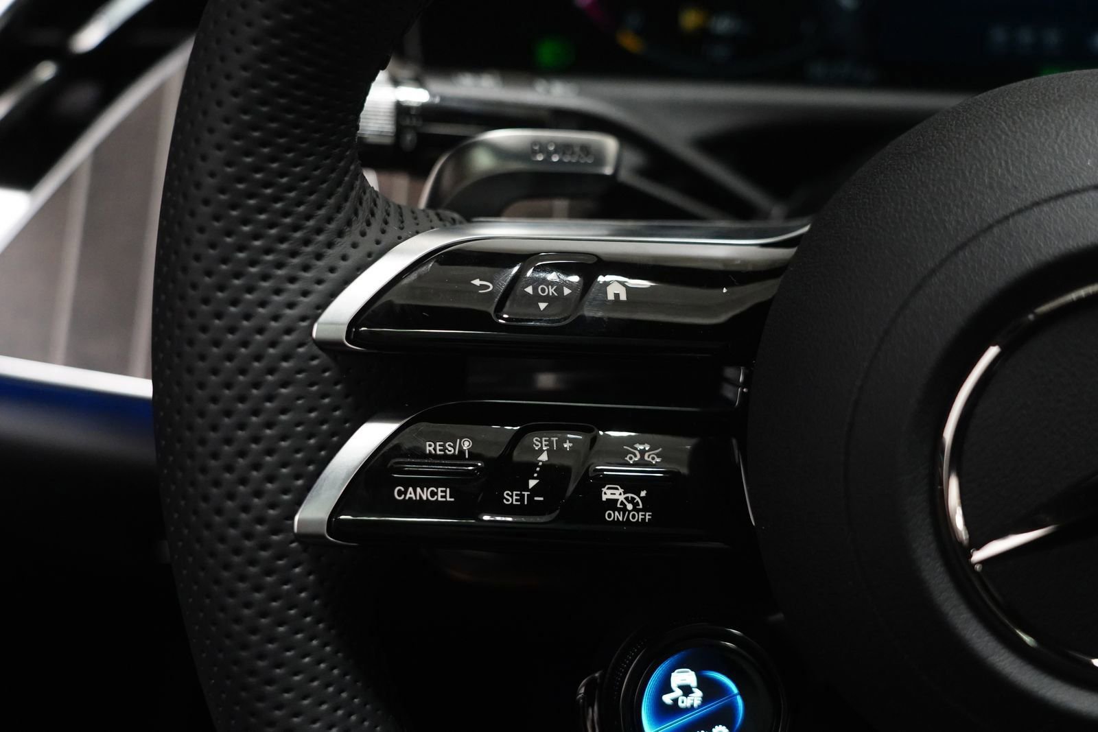 New 2026 Mercedes-Benz E 53 AMG e 4MATIC Sedan image 20