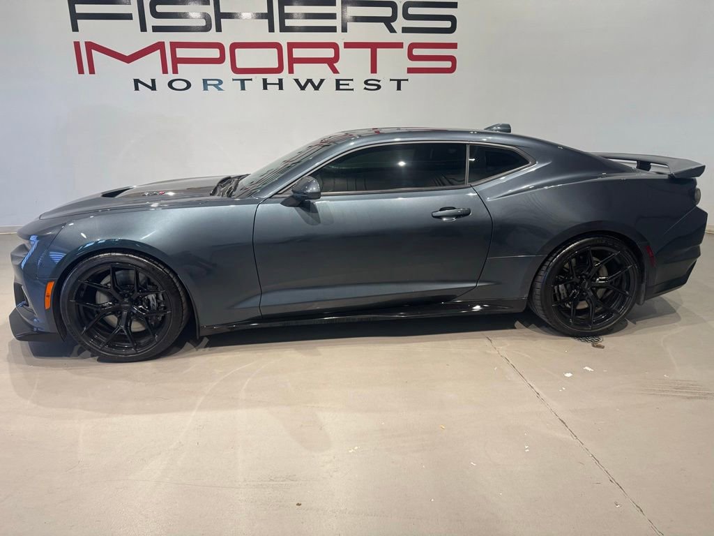 Used 2021 Chevrolet Camaro ZL1 RWD image 3