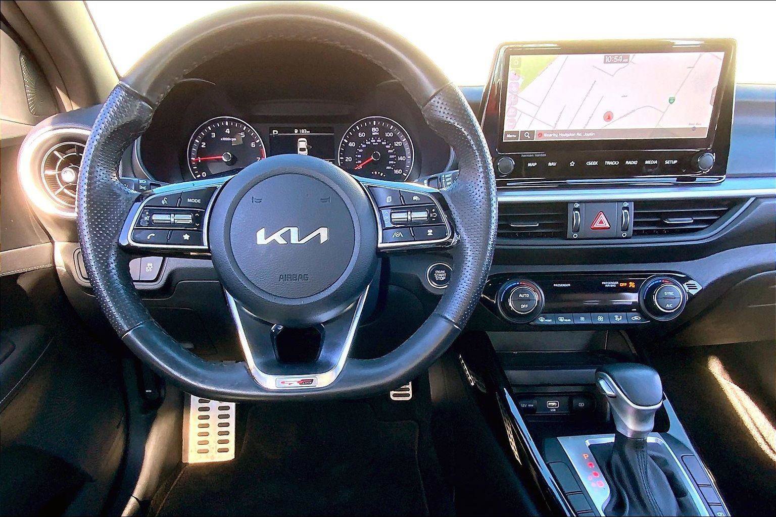 Used 2024 Kia Forte GT-Line w/ GT-Line Premium Package image 5