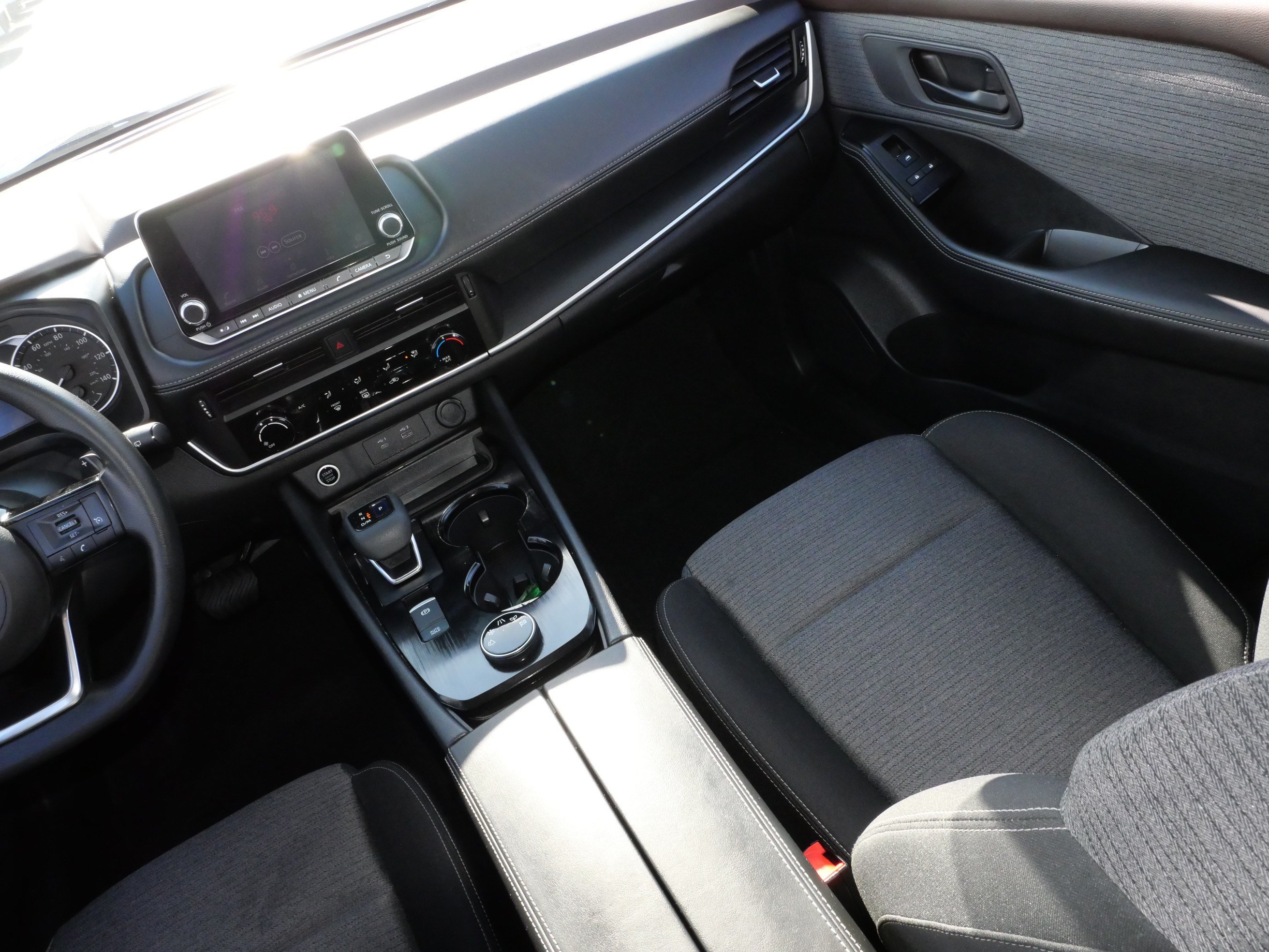Used 2021 Nissan Rogue S AWD/4WD image 11