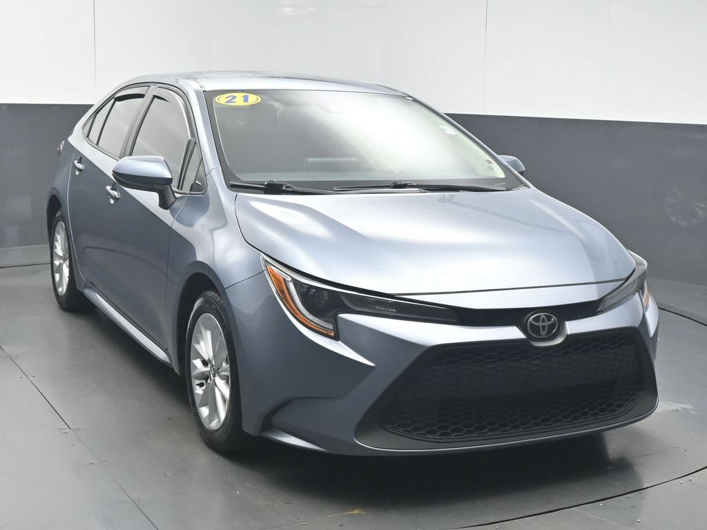 Used 2021 Toyota Corolla LE w/ LE Convenience Package FWD image 2