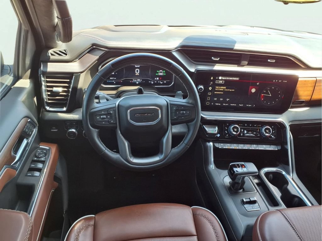 Used 2025 GMC Sierra 1500 Denali Ultimate AWD/4WD image 7