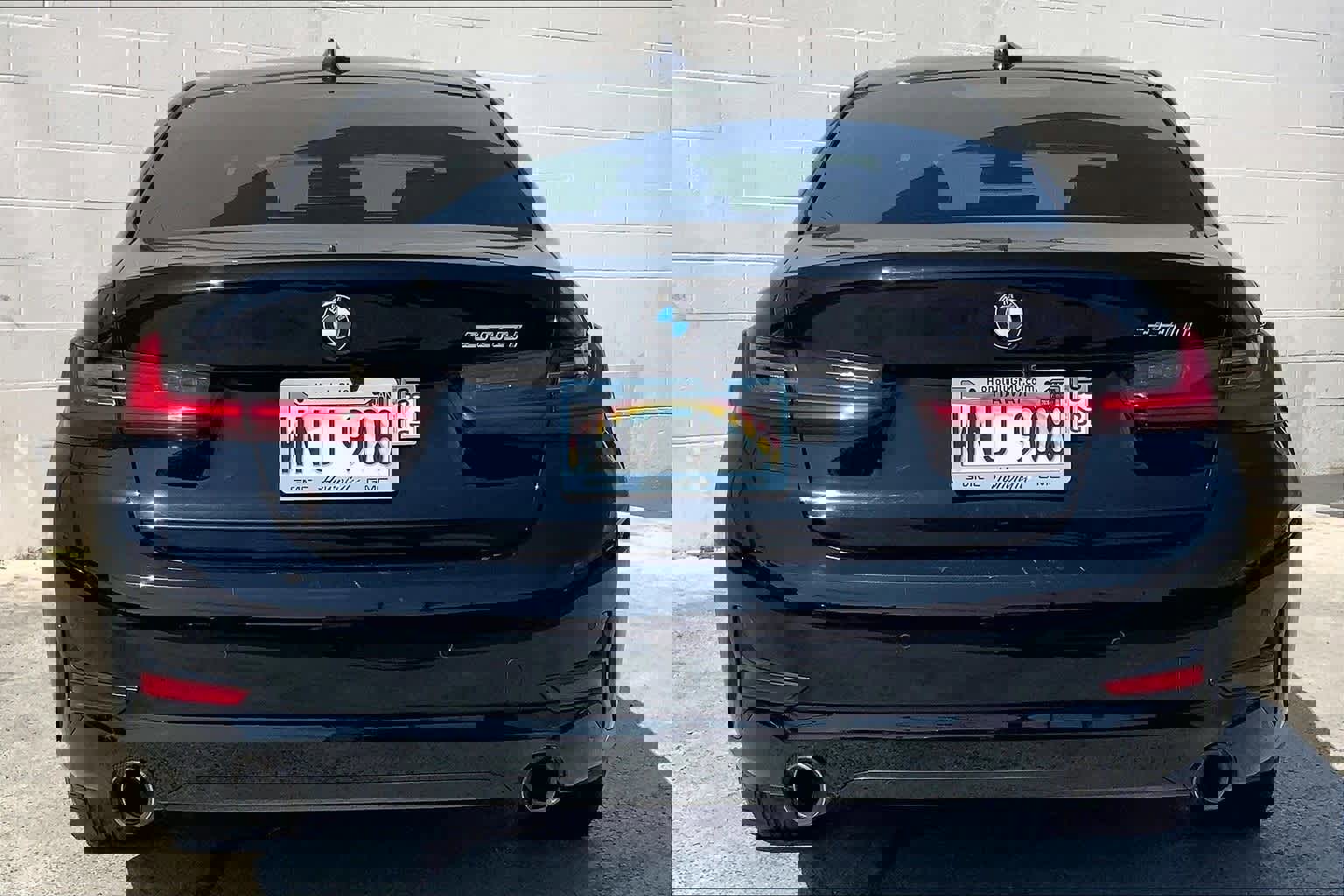 Used 2022 BMW 330i Sedan w/ Driving Assistance Package image 5