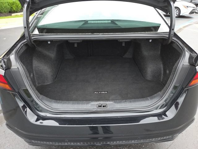 Used 2024 Nissan Altima 2.5 SR FWD image 24