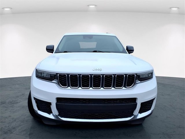 Used 2023 Jeep Grand Cherokee L Laredo image 20