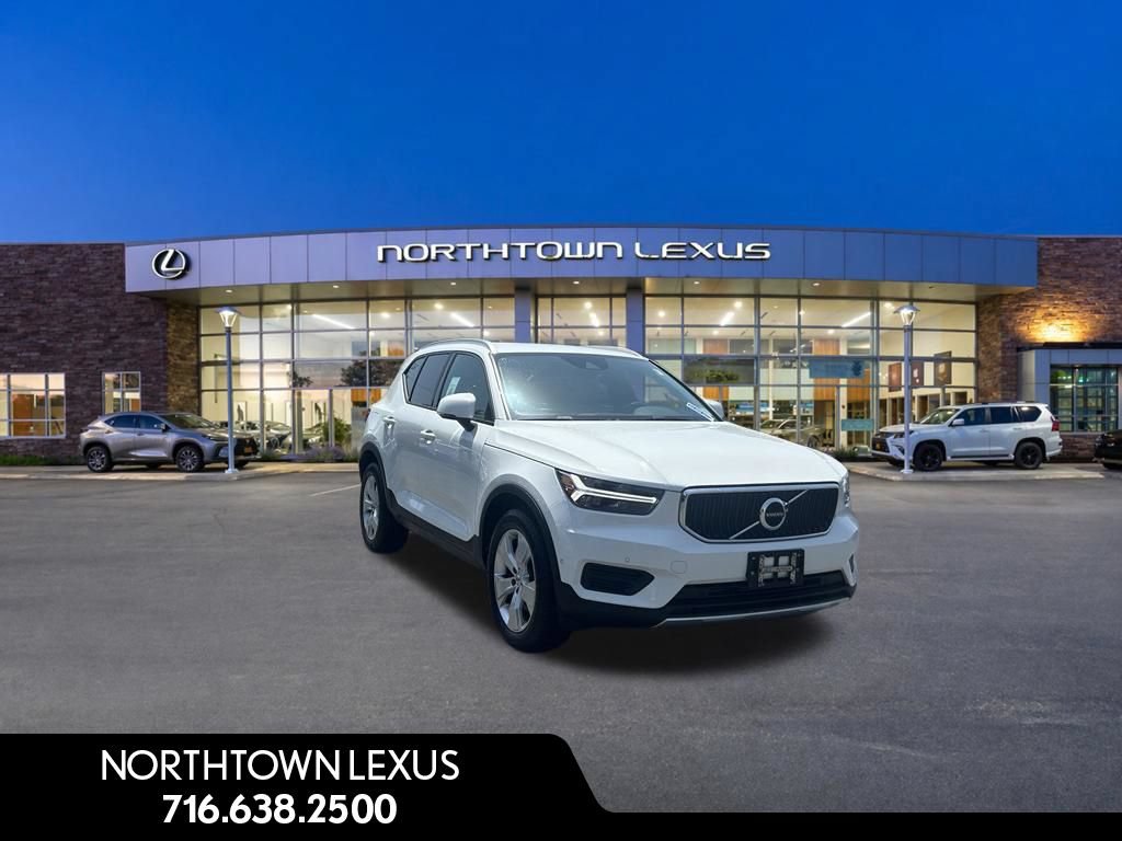 Used 2019 Volvo XC40 T5 Momentum AWD/4WD image 4