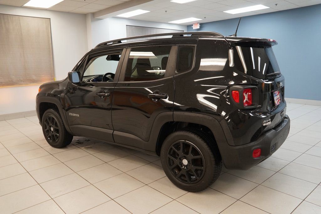Used 2020 Jeep Renegade Latitude w/ Cold Weather Group image 7