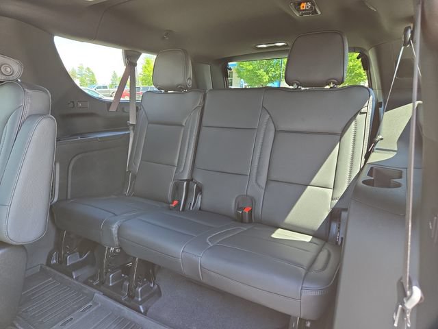 Used 2026 GMC Yukon XL Denali w/ Advanced Technology Package AWD/4WD image 33
