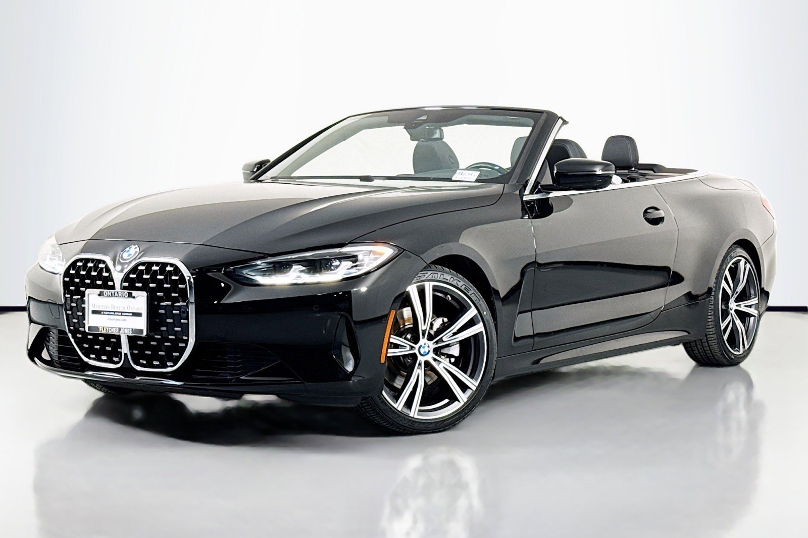 Used 2023 BMW 430i Convertible w/ Convenience Package image 3