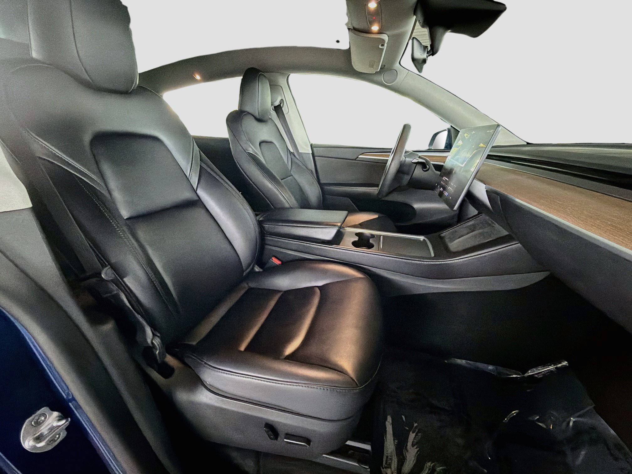 Used 2023 Tesla Model Y Long Range AWD/4WD image 31