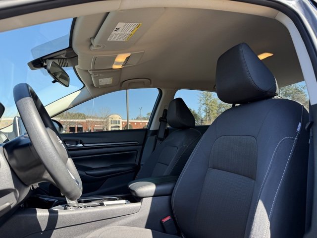 Used 2024 Nissan Altima 2.5 SV image 25