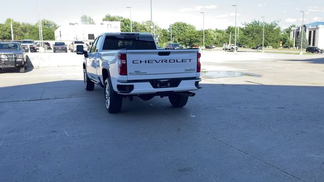 Used 2023 Chevrolet Silverado 3500 High Country AWD/4WD image 7