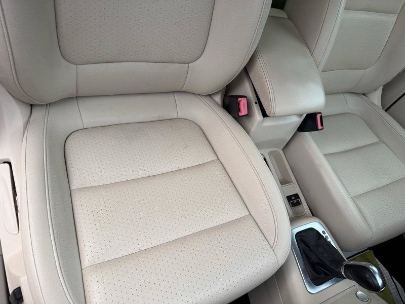 Used 2014 Volkswagen Tiguan SEL AWD/4WD image 57