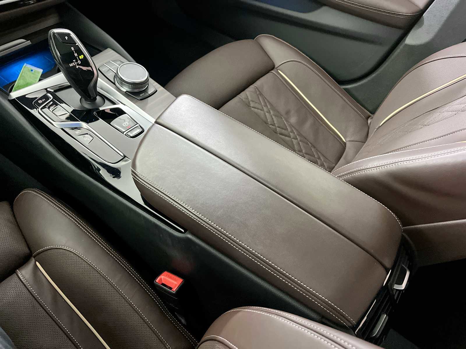 Used 2023 BMW 530e xDrive w/ Premium Package AWD/4WD image 29