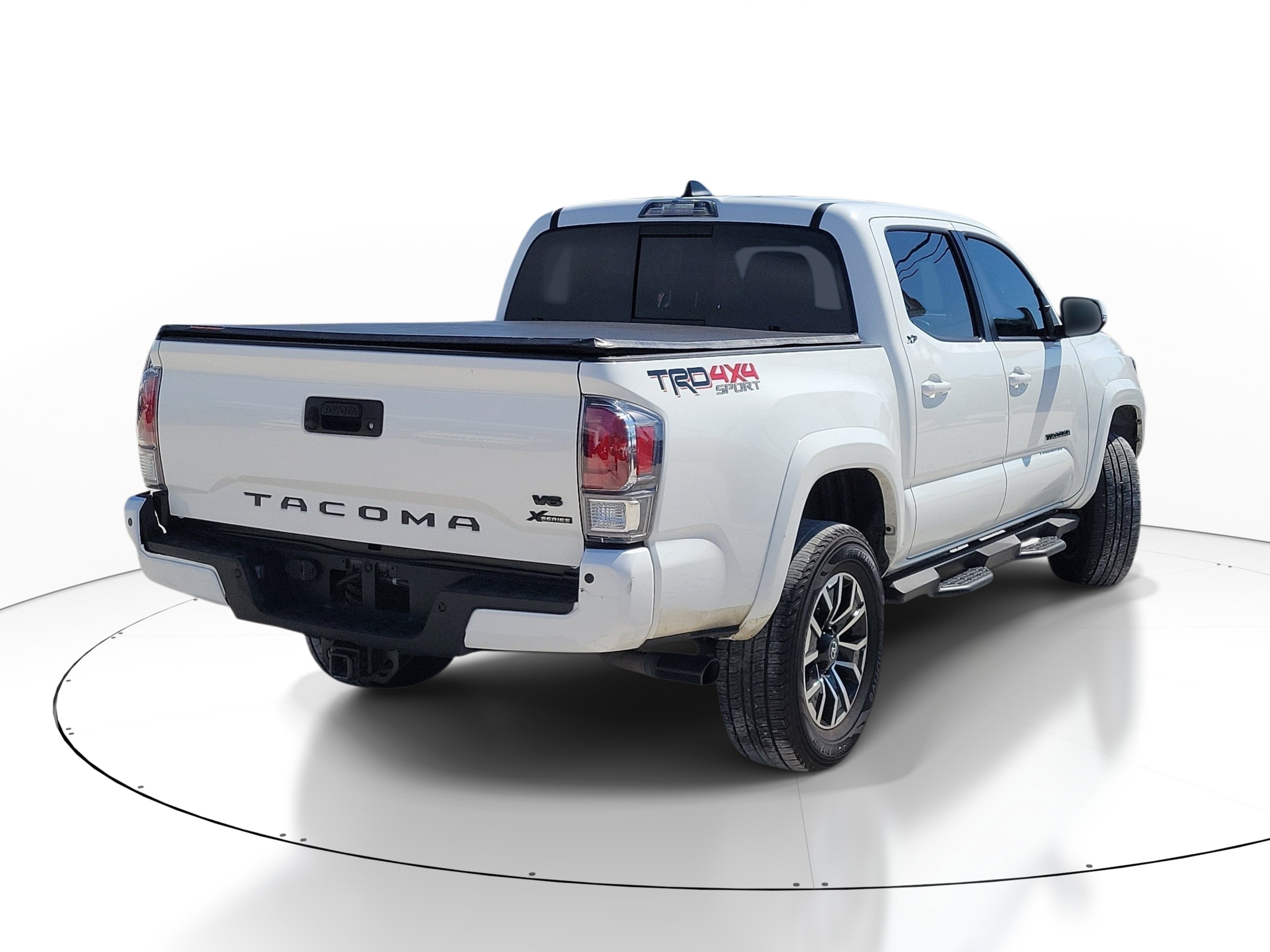 Used 2022 Toyota Tacoma TRD Sport w/ Technology Package AWD/4WD image 6