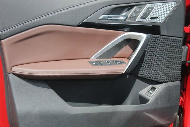 Used 2025 BMW X2 xDrive28i w/ Premium Package image 22