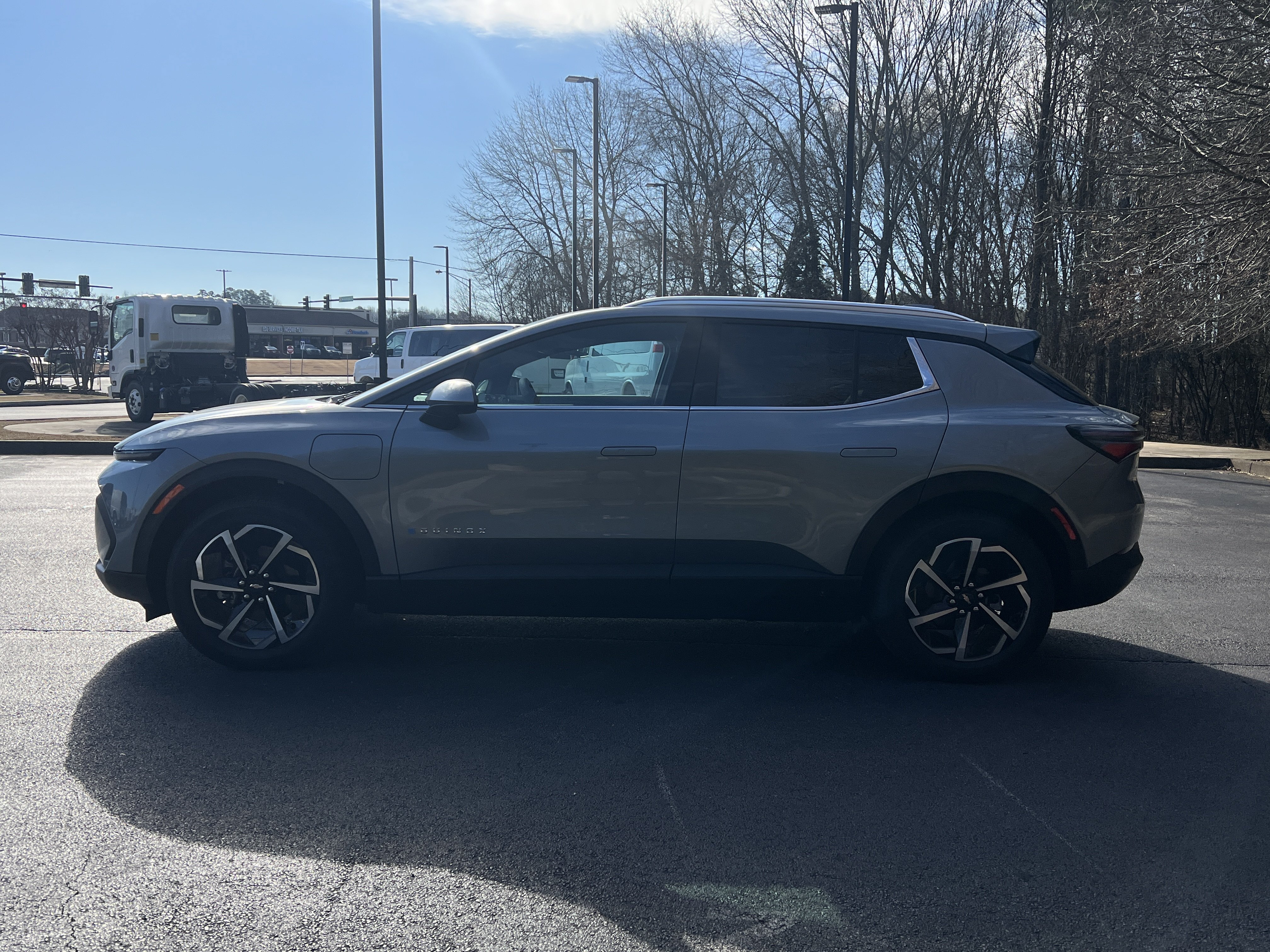 New 2026 Chevrolet Equinox EV LT AWD/4WD image 6