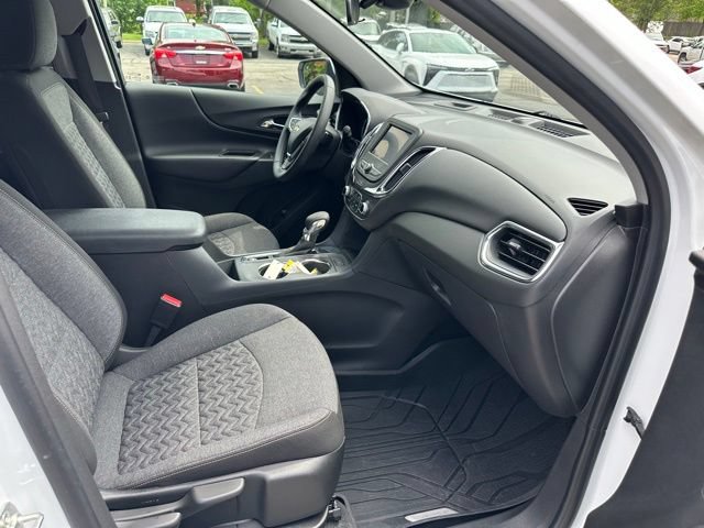Used 2024 Chevrolet Equinox LT w/ LPO, Floor Liner Package FWD image 30