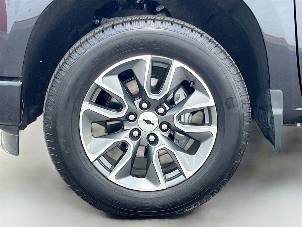 Used 2024 Chevrolet Silverado 1500 RST image 31