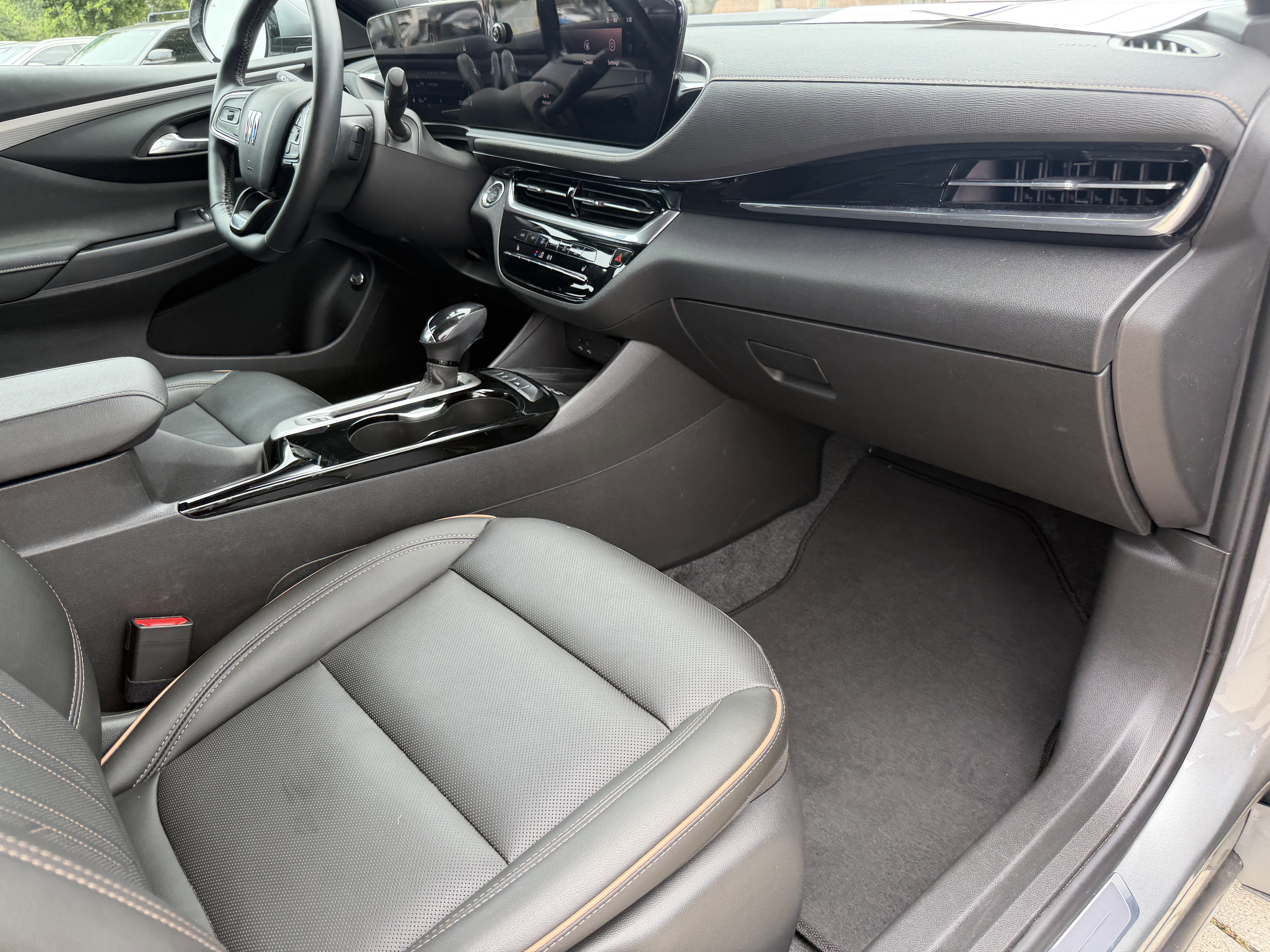 Used 2024 Buick Envista Avenir FWD image 12
