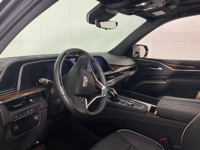 Certified 2024 Cadillac Escalade Premium Luxury image 20