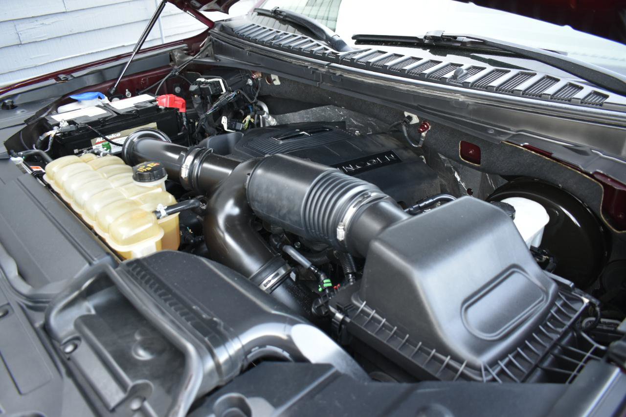 Used 2018 Lincoln Navigator Select RWD image 54