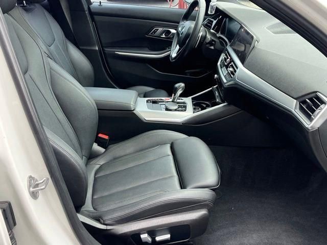 Used 2022 BMW 330i Sedan w/ Convenience Package image 19