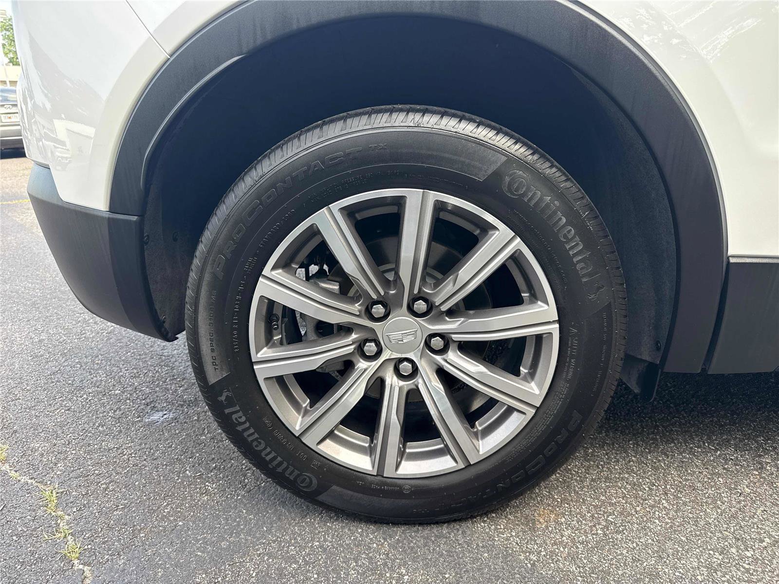 Used 2023 Cadillac XT4 Sport FWD image 28