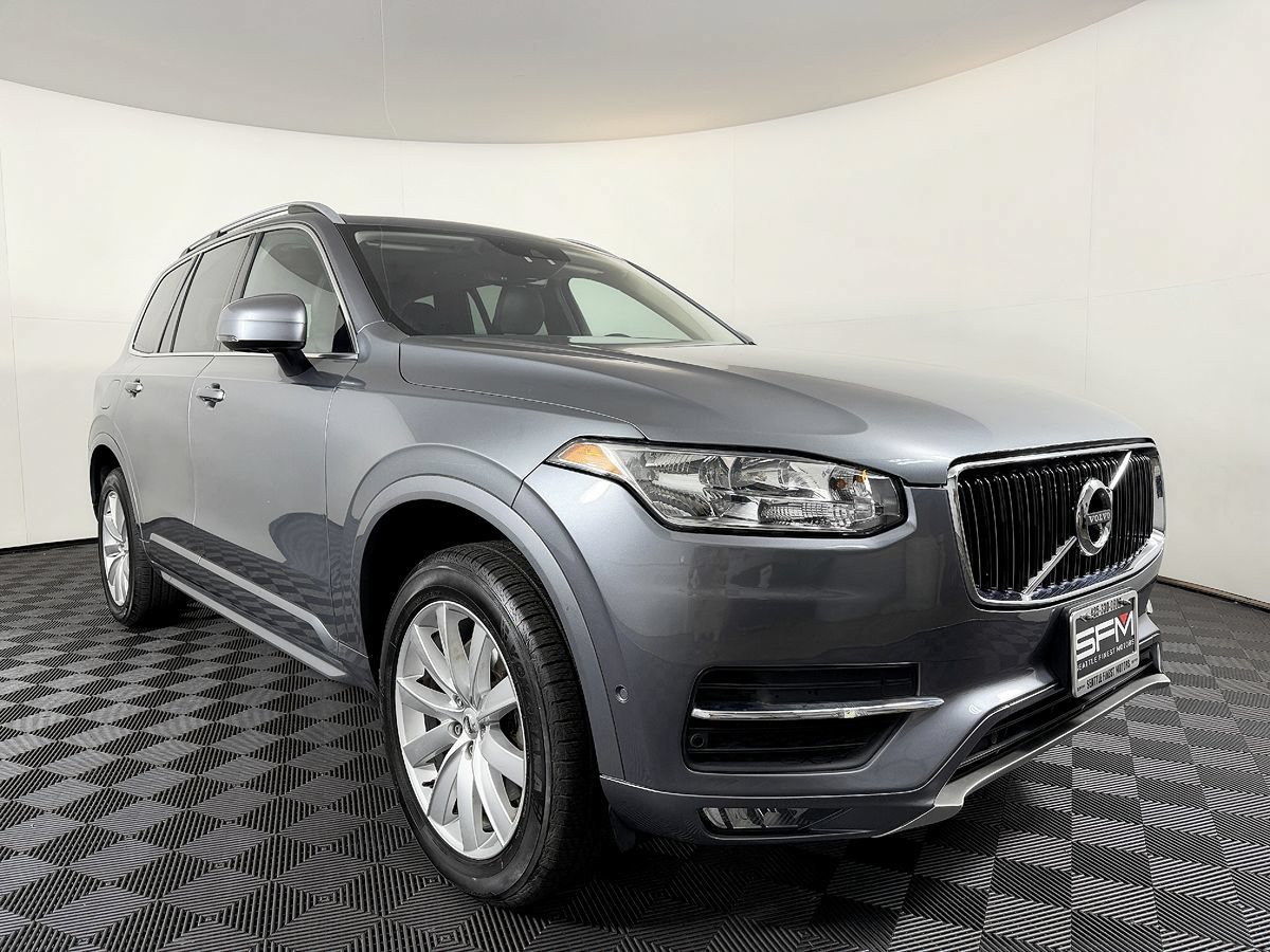 Used 2016 Volvo XC90 T6 Momentum w/ Vision Package AWD/4WD image 6