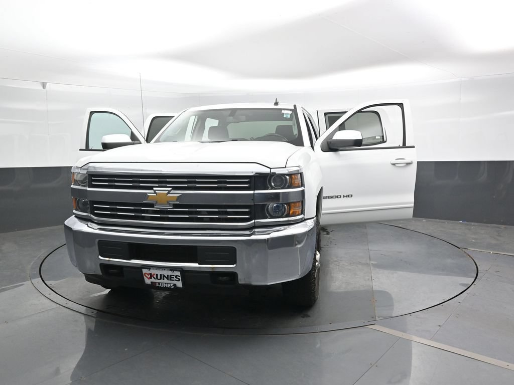 Used 2016 Chevrolet Silverado 2500 LT AWD/4WD image 37
