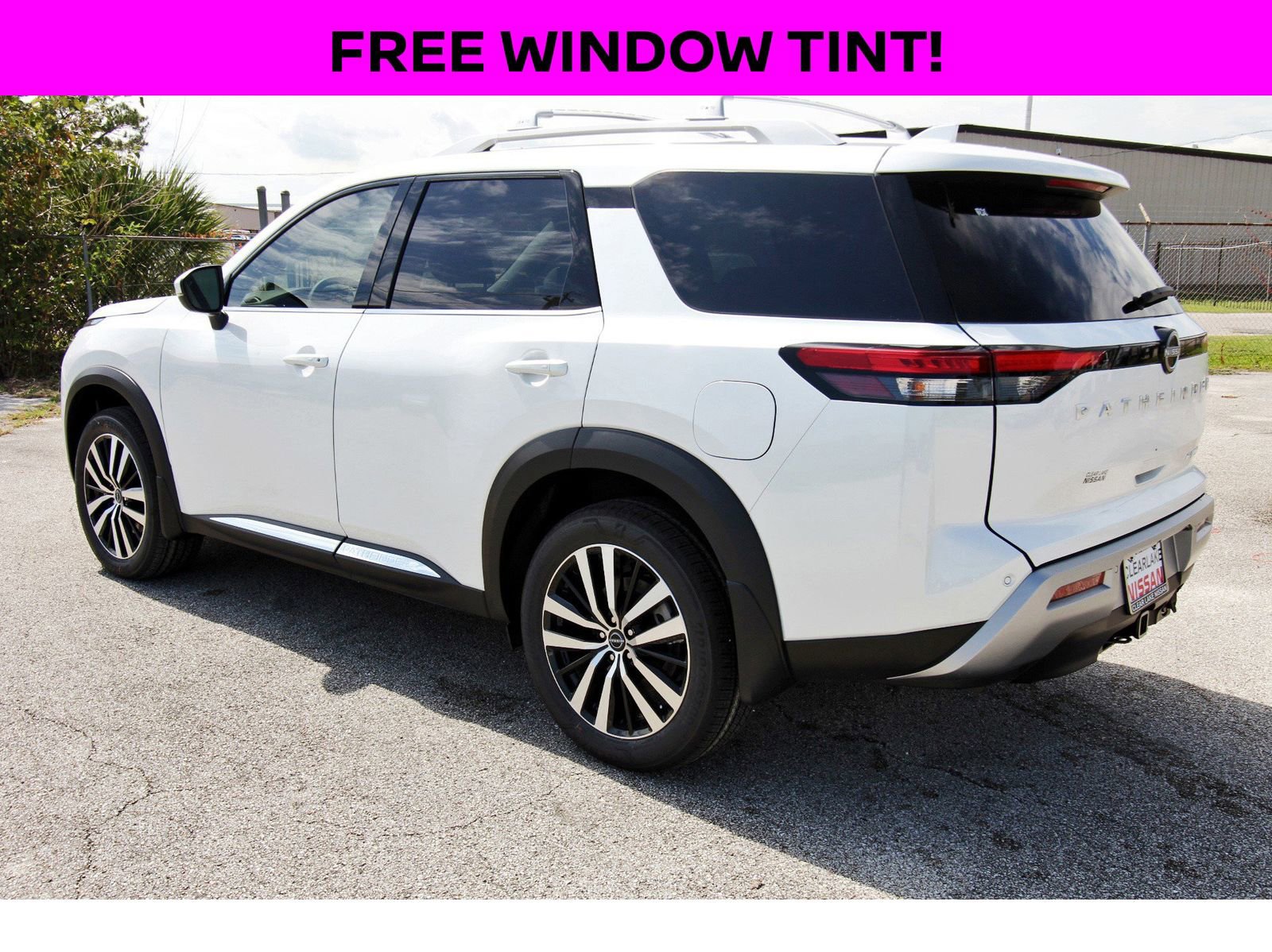 New 2025 Nissan Pathfinder Platinum w/ Cargo Package image 6