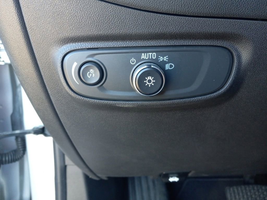 Used 2022 Chevrolet Equinox LT image 30