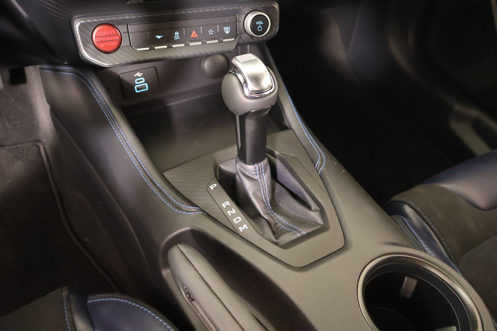 Used 2025 Ford Mustang Dark Horse RWD image 8