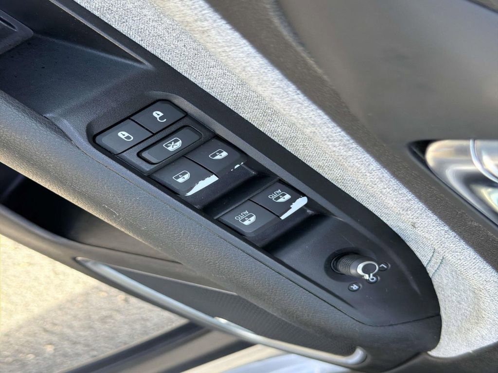 Used 2022 Jeep Compass Latitude w/ Sun and Sound Group AWD/4WD image 22